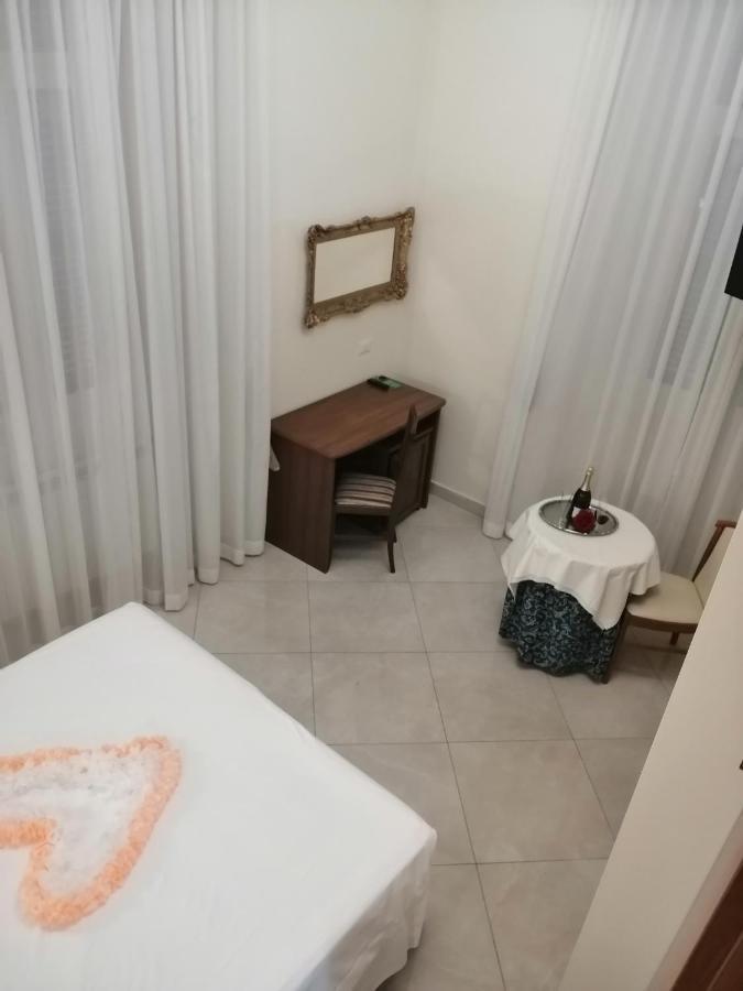 Suite Dal Conte Roma Exterior foto