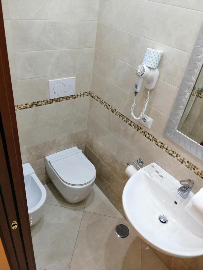 Suite Dal Conte Roma Exterior foto